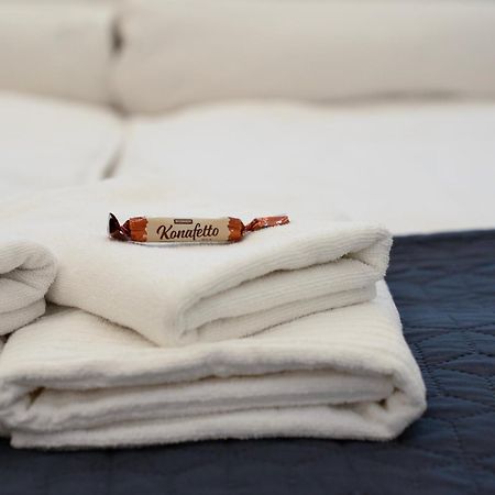Bella Mia - Entire Apartment Near Liszt Ferenc Ter 부다페스트 외부 사진